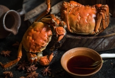 品牌策劃助力企業(yè)在市場(chǎng)中脫穎而出，贏得消費(fèi)者的信任和忠誠