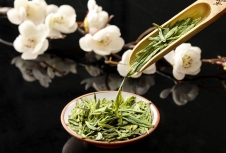 市場(chǎng)競(jìng)爭(zhēng)激烈，茶葉品牌的策劃和推廣顯得尤為重要